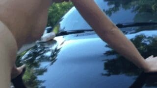 cogiendo a mi novia encima de mi carro nuevo