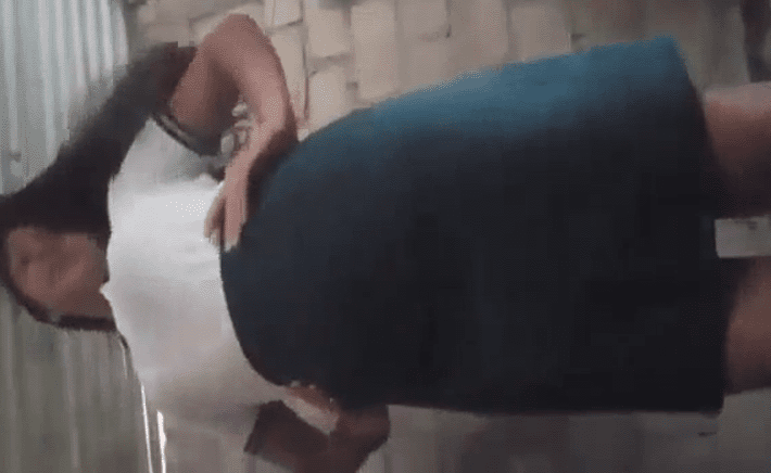 colegiala mexicana se quita toda la ropa