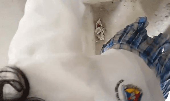 Cogiendo a una colegiala de prepa en casa abandonada
