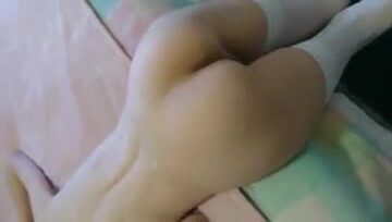 nenita colegiala cumpliendo fantasía al novio y se deja oegar